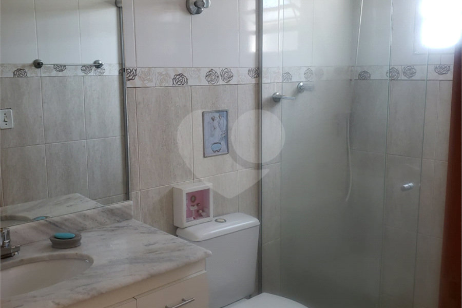 Sobrado à venda com 3 quartos, sendo 1 suíte, em Tremembé, São Paulo, SP