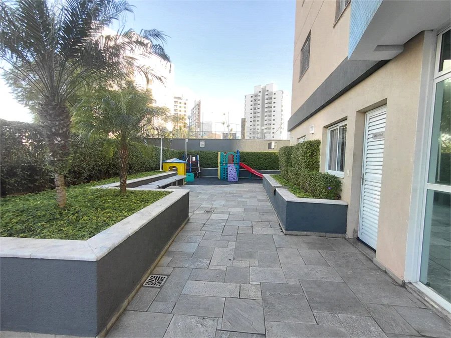 Apartamento à venda com 3 quartos, sendo 1 suíte,  em Vila Romana, São Paulo, SP