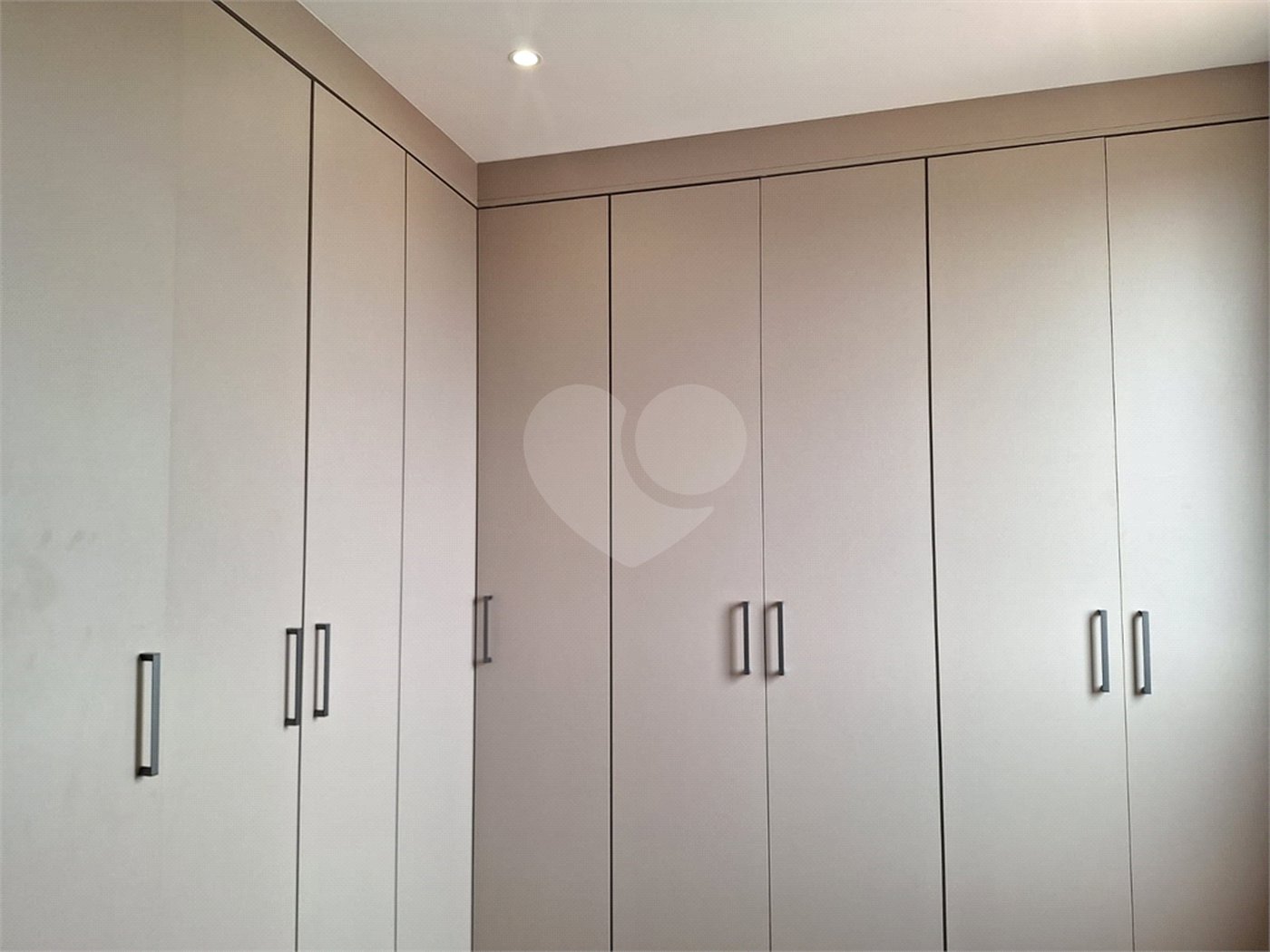 Apartamento à venda com 3 suítes em Jardim Paulistano, Sorocaba, SP
