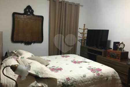 Casa à venda com 5 quartos, sendo 4 suítes,  em Vila Tramontano, São Paulo, SP