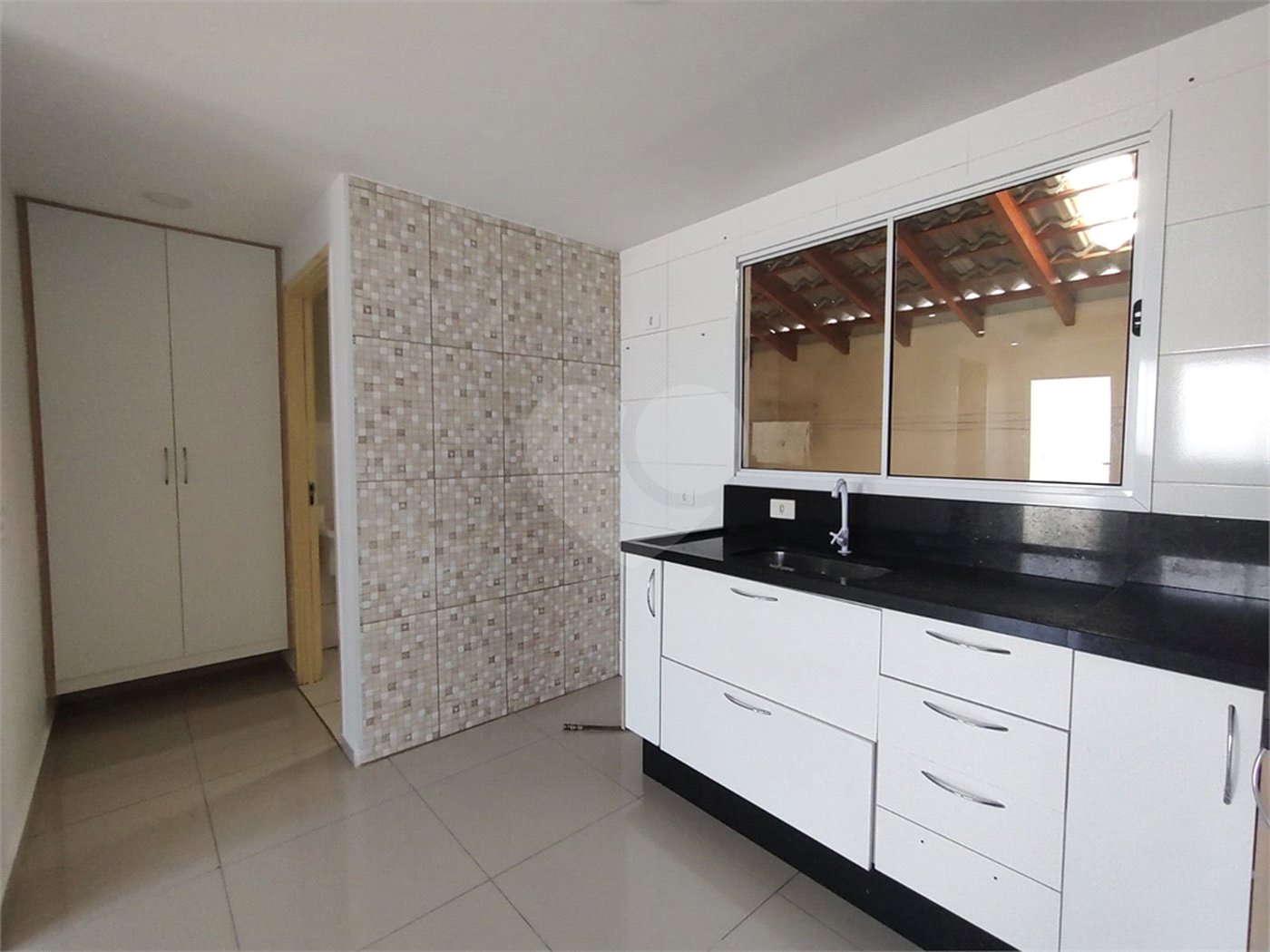 Casa à venda com 2 quartos no condomínio Vila Colorado Suzano, Suzano - SP