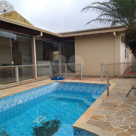 Casa à venda com 3 quartos, sendo 2 suítes, em Jardim das Estações (vila Xavier), Araraquara, SP