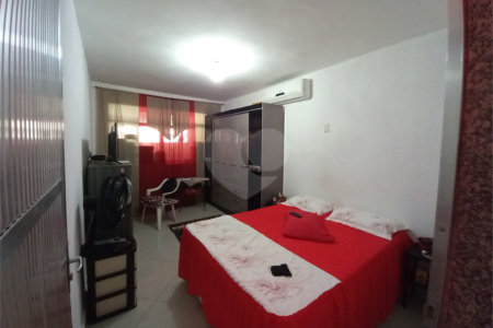 Casa à venda com 4 quartos em Campo Grande, Rio de Janeiro, RJ