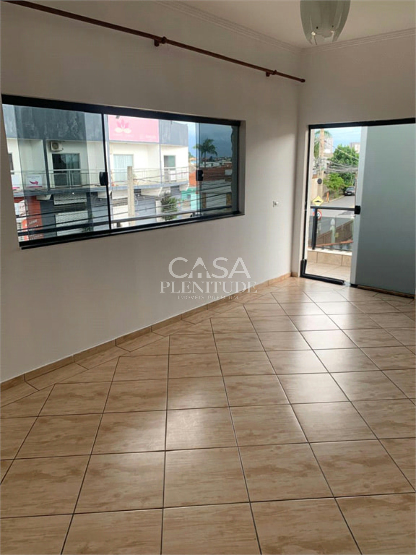 Casa à venda com 3 quartos, sendo 1 suíte, em Wanel Ville, Sorocaba, SP