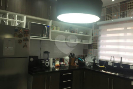 Sobrado à venda com 2 quartos em Santana, São Paulo, SP