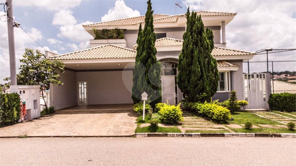 Casa à venda com 4 quartos, sendo 1 suíte,  no condomínio Ibiti do Paço, Sorocaba - SP