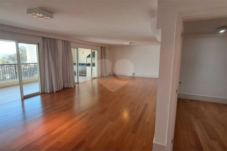 Apartamento para alugar com 4 suítes em Chácara Flora, São Paulo, SP