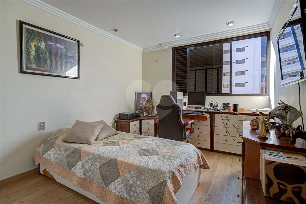 Apartamento à venda com 4 suítes em Moema, São Paulo, SP