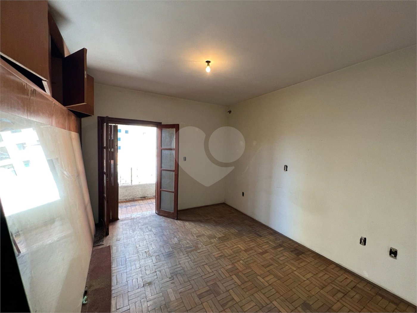 Casa à venda com 3 quartos, sendo 1 suíte, em Vila Vianelo, Jundiaí, SP