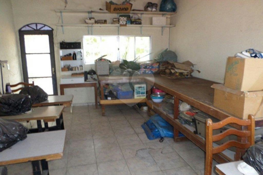 Casa à venda com 5 quartos, sendo 2 suítes, em Vila Gustavo, São Paulo, SP
