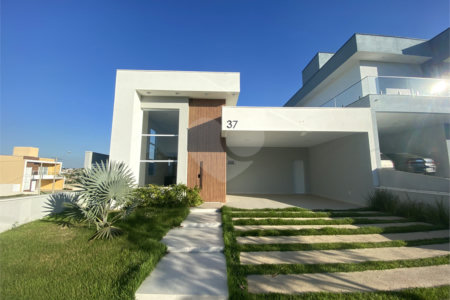Casa à venda com 3 quartos, sendo 1 suíte, no condomínio Reserva Central Parque, Salto - SP