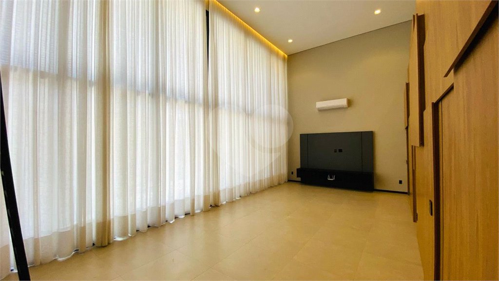 Casa à venda com 3 suítes no condomínio Euroville II, Bragança Paulista - SP