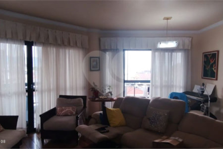 Apartamento à venda com 3 quartos, sendo 2 suítes,  em Vila Oliveira, Mogi das Cruzes, SP