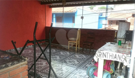 Sobrado à venda com 2 quartos, sendo 1 suíte,  em Vila Rosália, Guarulhos, SP