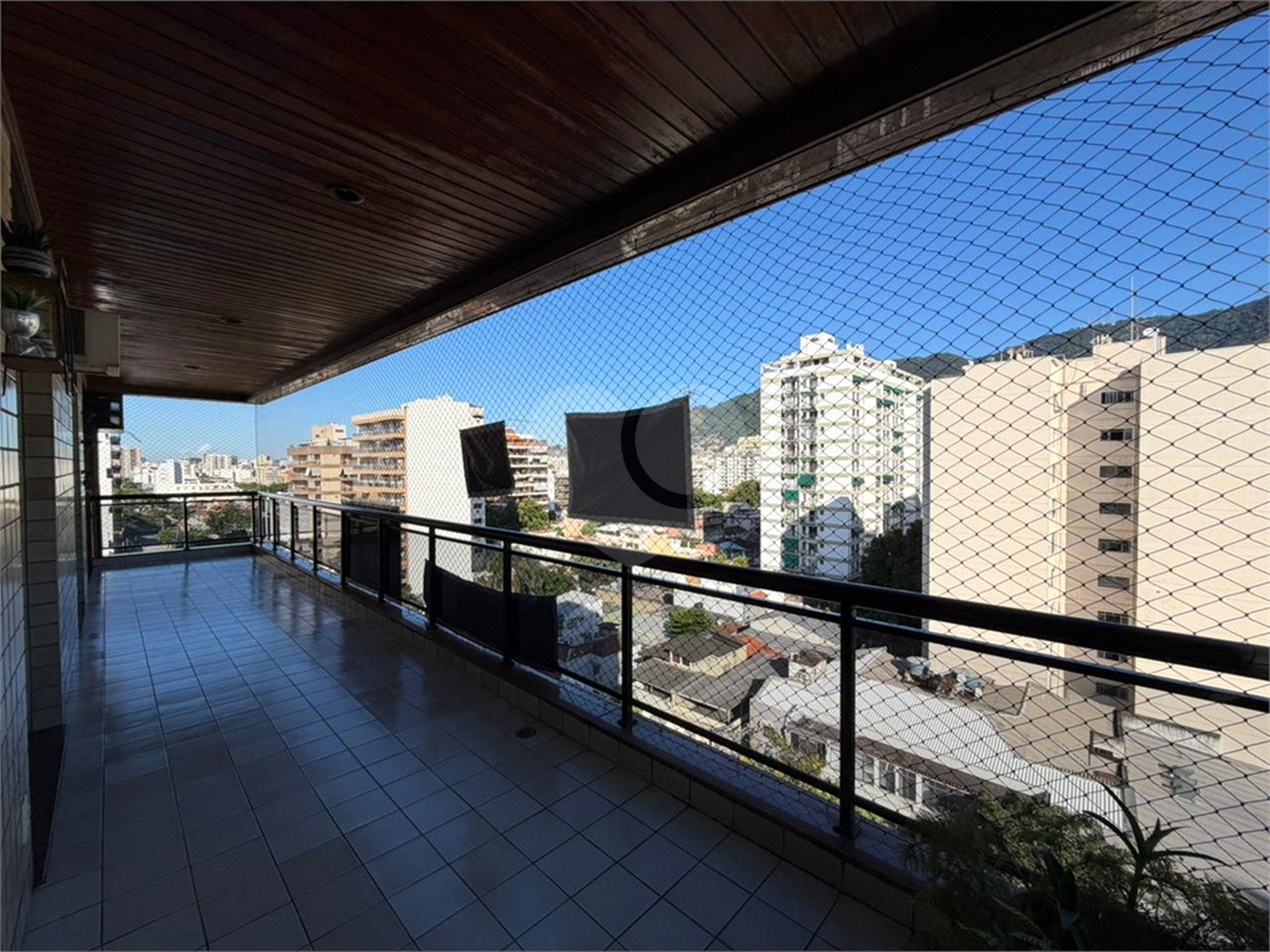 Apartamento à venda com 3 quartos, sendo 1 suíte, em Vila Isabel, Rio de Janeiro, RJ