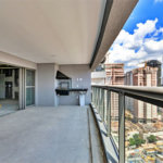 Apartamento à venda com 4 quartos, sendo 2 suítes,  em Jardim das Acácias, São Paulo, SP