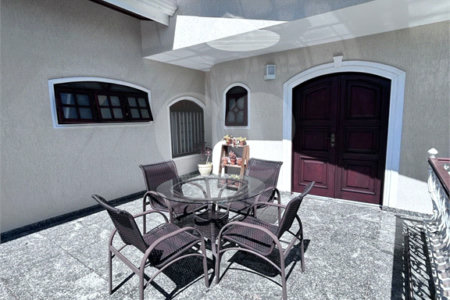 Casa à venda com 3 quartos, sendo 1 suíte, em Jardim do Lago, Jundiaí, SP