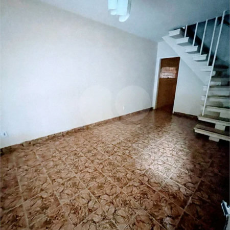 Sobrado à venda com 3 quartos em Água Fria, São Paulo, SP