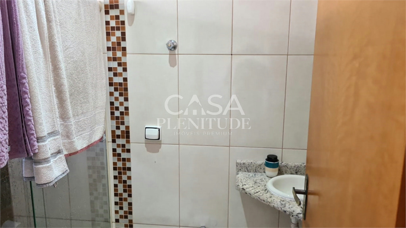 Casa à venda com 3 quartos, sendo 1 suíte, em Jardim Wanel Ville Iv, Sorocaba, SP