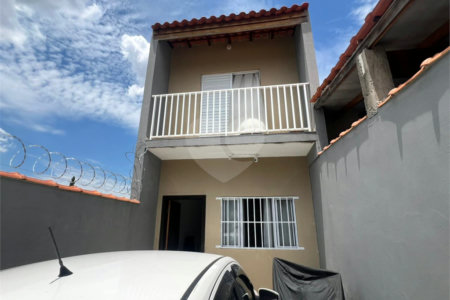 Casa à venda com 2 quartos, sendo 1 suíte, em Vila Barão, Sorocaba, SP