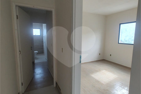 Casa à venda com 2 quartos, sendo 1 suíte, em Jardim Santo Antônio, Atibaia, SP
