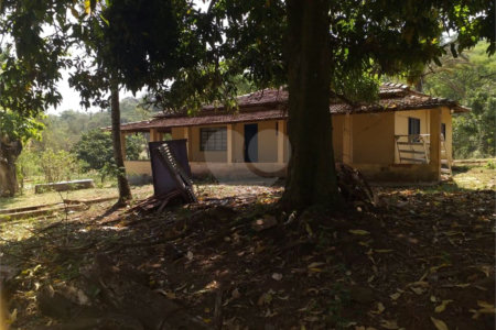 Sítio à venda com 2 quartos no Centro, Descalvado, SP