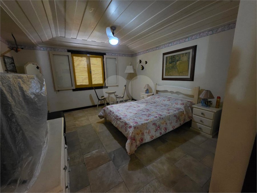 Casa em condomínio à venda com 3 quartos, sendo 2 suítes, em Praia Rasa, Armação dos Búzios, RJ