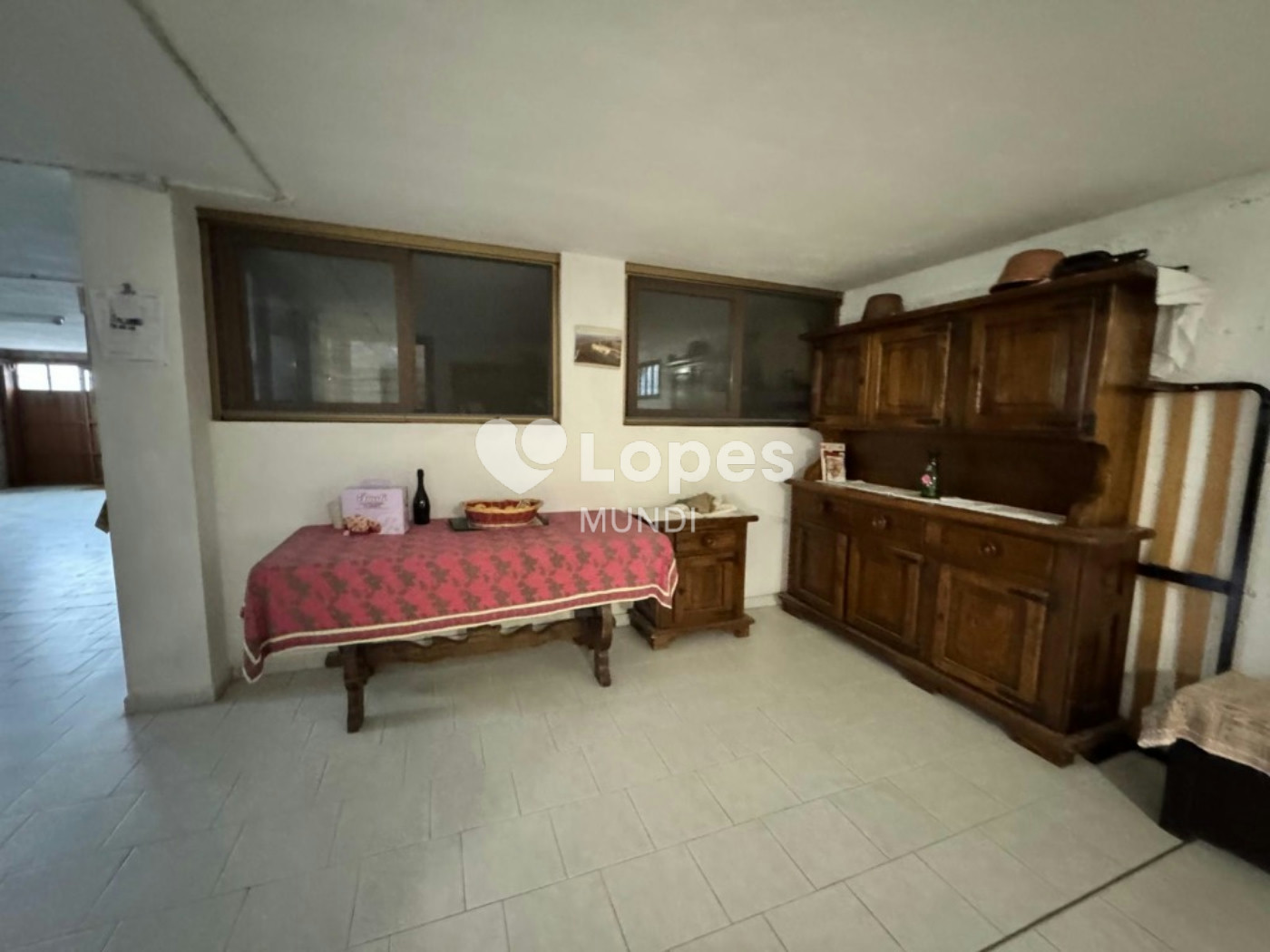 Casa multifamiliar à venda em Verona, Itália – 3 unidades e 12.000 m²