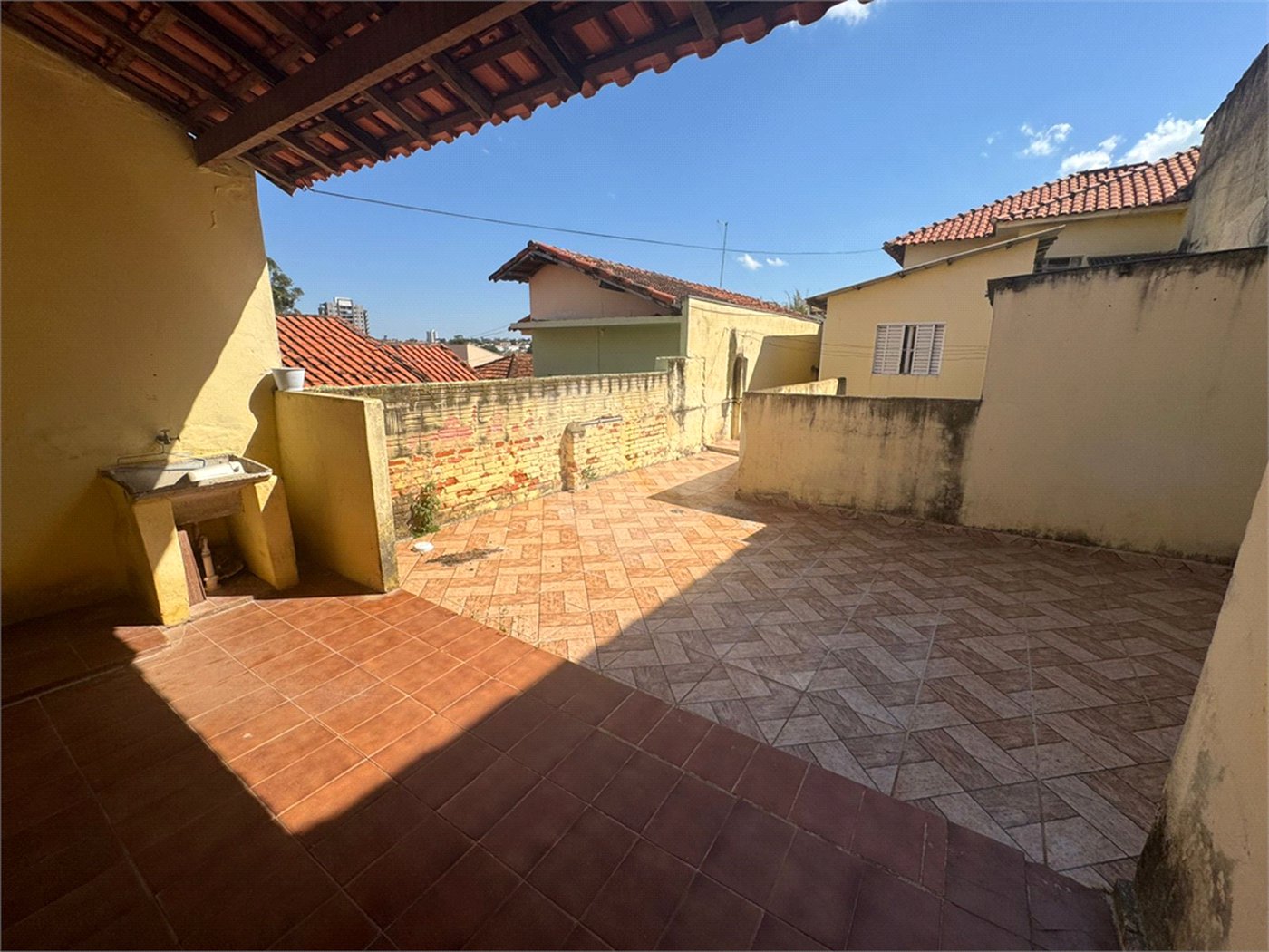 Casa à venda com 4 quartos, sendo 1 suíte, em Vila Maria, Itapetininga, SP