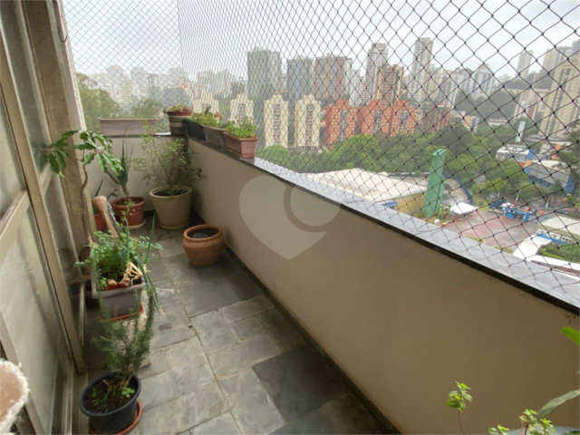 Apartamento à venda com 3 quartos, sendo 1 suíte,  em Morumbi, São Paulo, SP