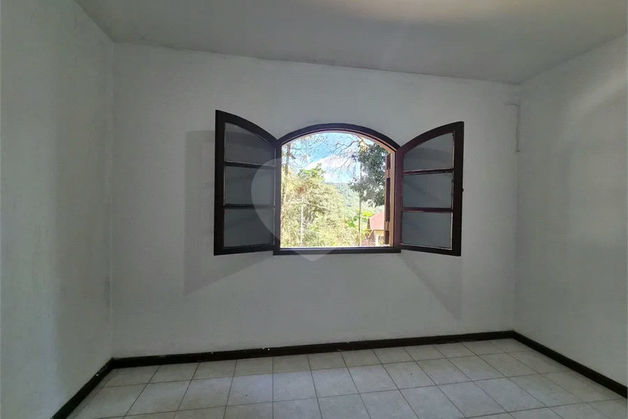 Casa à venda ou para alugar com 4 suítes no condomínio Parque Imperial da Cantareira, Mairiporã - SP