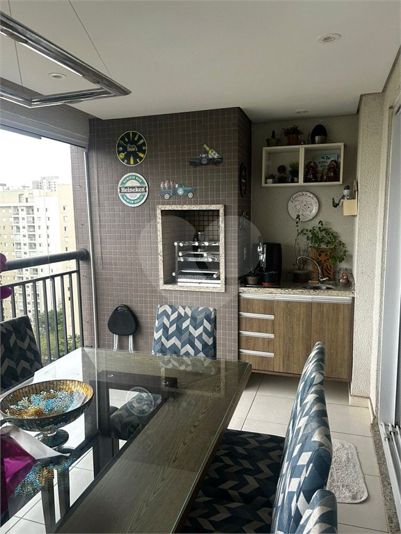Apartamento à venda com 2 suítes em Parque Reboucas, São Paulo, SP