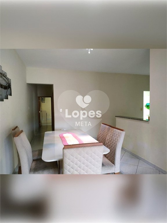Casa à venda com 2 quartos, sendo 1 suíte, em Jardim dos Bandeirantes, São José dos Campos, SP