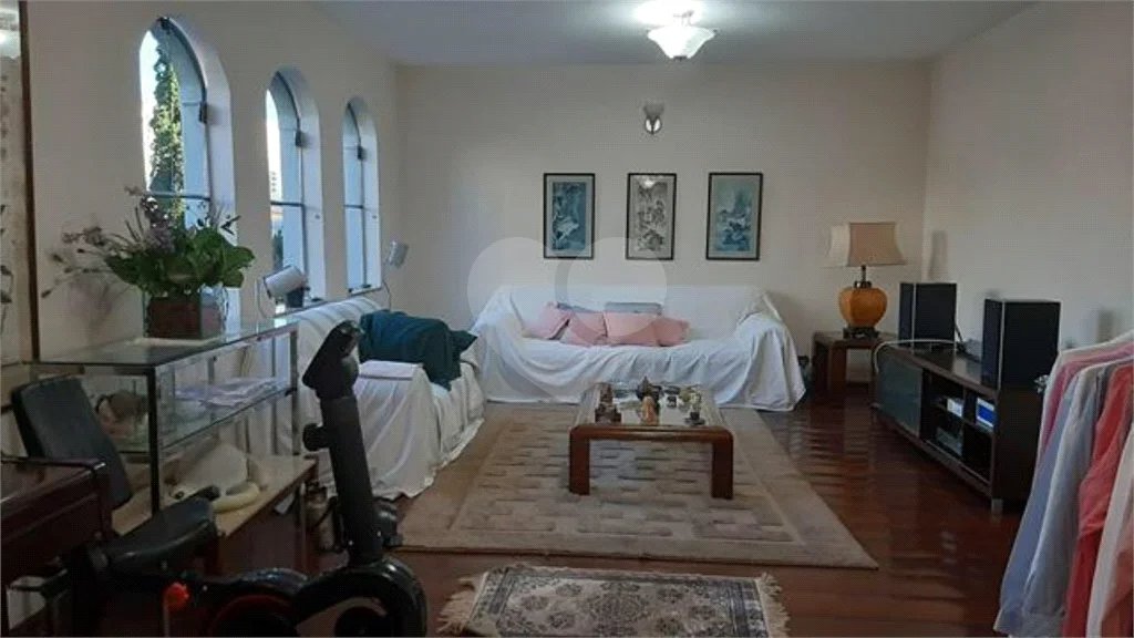 Casa à venda com 4 quartos, sendo 2 suítes, em MORUMBI, São Paulo, SP