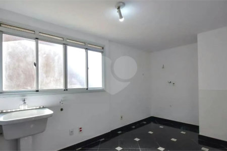 Cobertura à venda com 3 quartos, sendo 2 suítes,  em Paraíso do Morumbi, São Paulo, SP