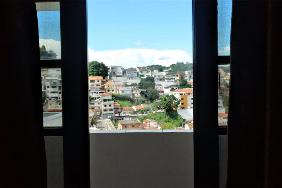 Sobrado à venda com 4 quartos, sendo 2 suítes, em Horto, São Paulo, SP