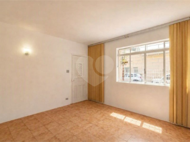 Casa à venda com 3 quartos em Vila Guarani, São Paulo, SP