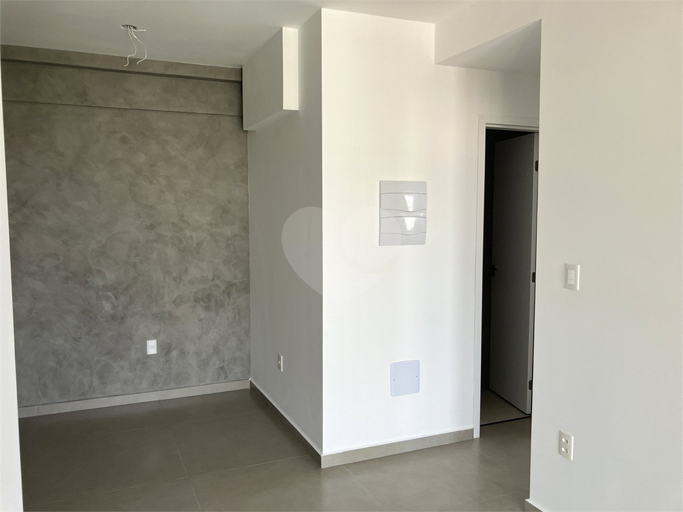 Apartamento à venda com 2 quartos, sendo 1 suíte, em Jardim Paulistano, Sorocaba, SP