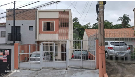 Sobrado à venda com 3 quartos em Tremembé, São Paulo, SP