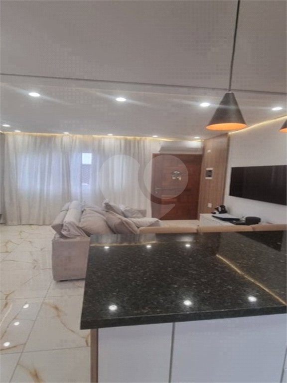 Casa à venda com 2 suítes no condomínio Residencial Pedro Julio, Mogi das Cruzes - SP
