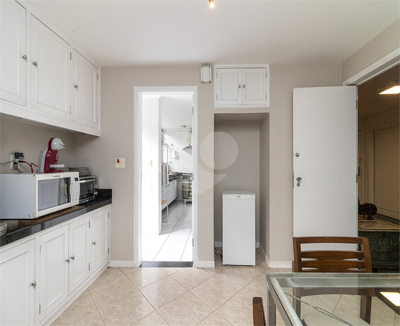 Casa à venda com 3 quartos, sendo 2 suítes, em Alto de Pinheiros, São Paulo, SP