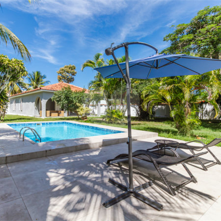 Casa à venda com 3 quartos, sendo 1 suíte,  em Manguinhos, Armação dos Búzios, RJ