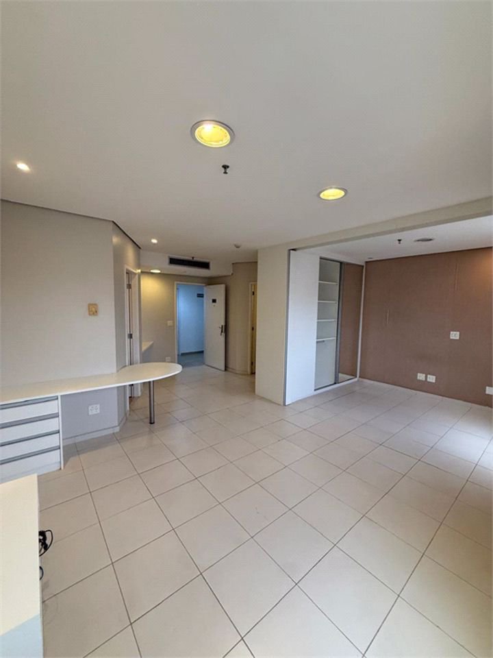 Sala Comercial à venda, Boqueirão, Santos - SA0020.