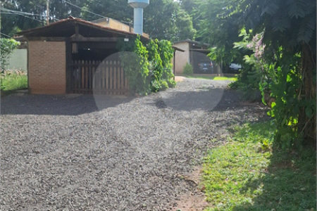 Chácara à venda com 3 quartos, sendo 1 suíte, em Chácara Flora Araraquara, Araraquara, SP
