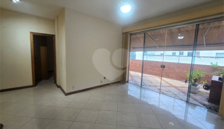 Cobertura à venda com 3 quartos, sendo 1 suíte,  em Tijuca, Rio de Janeiro, RJ