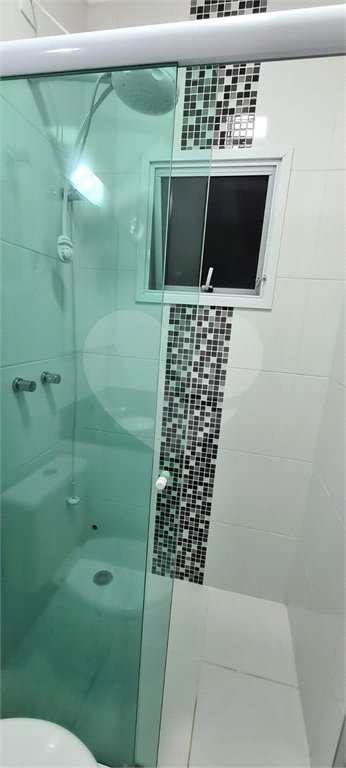 Casa à venda com 3 quartos, sendo 1 suíte, no condomínio Alvorada Parque Vitória, São Paulo - SP