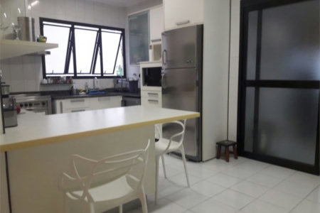 Apartamento Residencial à venda, Gonzaga, Santos - AP0854.