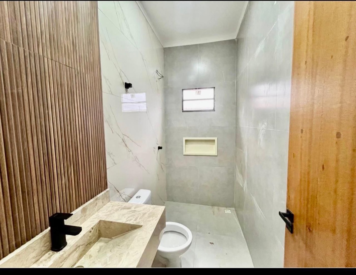 Casa à venda com 2 quartos, sendo 1 suíte,  em Bela Vista da Lagoa, Três Lagoas, MS