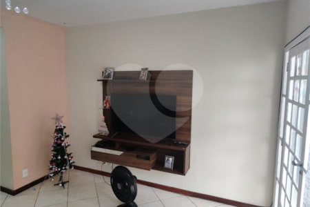 Casa à venda com 3 quartos, sendo 1 suíte, em Inhoaíba, Rio de Janeiro, RJ