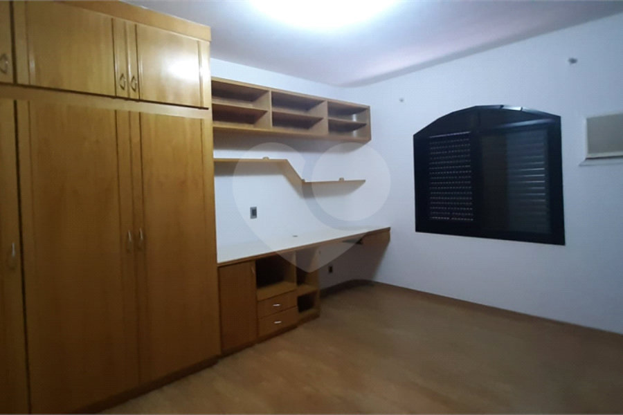 Sobrado à venda ou para alugar com 4 quartos, sendo 3 suítes,  em Jardim Franca, São Paulo, SP